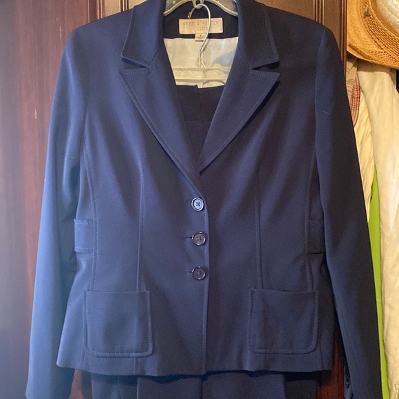 Pret A Porter Pant Suit - Picture 1 of 6